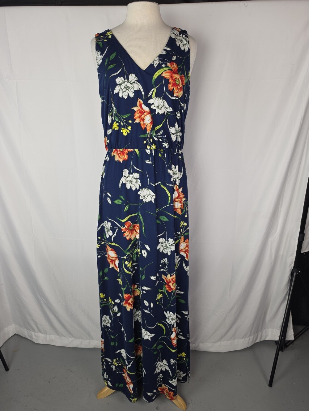Nine Britton Floral Maxi Dress L Navy Blue Cross Back Side Slits Boho Resort